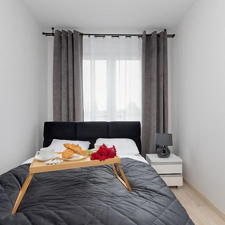 Sunny Apartments With Parking & Balcony Luzycka By Noclegi Renters سفينويتشي المظهر الخارجي الصورة